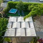 Modern With An Outdoor Jacuzzi Brodarica (Sibenik-Knin)
