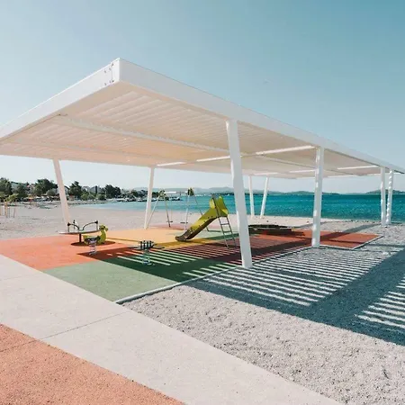 Modern With An Outdoor Jacuzzi *