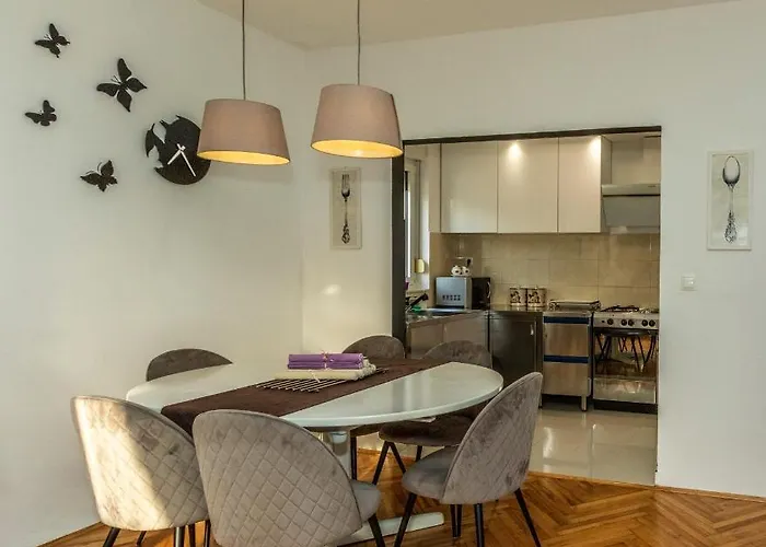 Modern With An Outdoor Jacuzzi