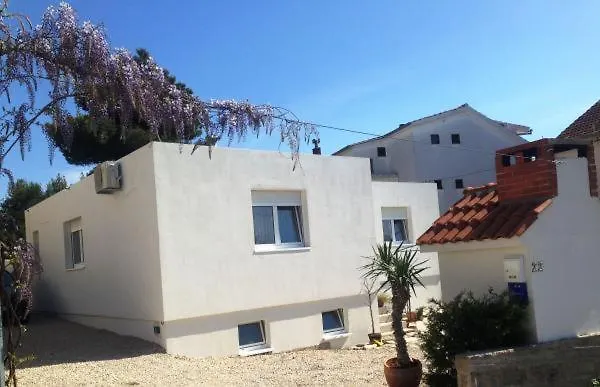 Modern With An Outdoor Jacuzzi Lejlighed *